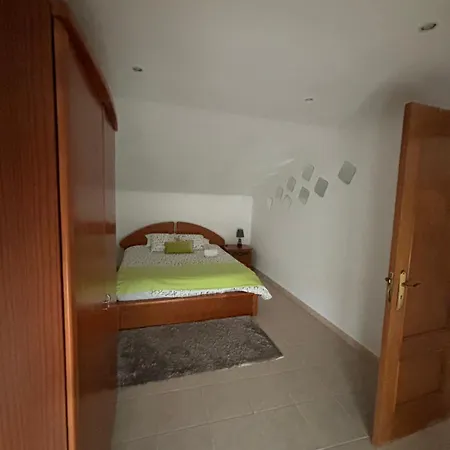 Visconde House פניש
